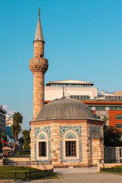 Konak Yalı Camii
