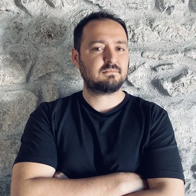 Cenk Çeşmeli