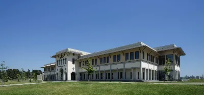 İstanbul Sabahattin Zaim Üniversitesi Kütüphanesi