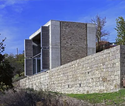 B2 Evi