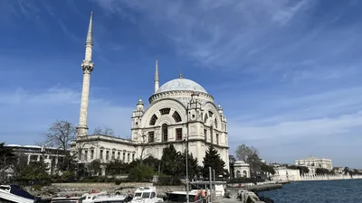 Dolmabahçe Camii