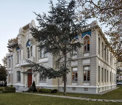 Kadıköy Tarih, Edebiyat ve Sanat Kütüphanesi (TESAK)
