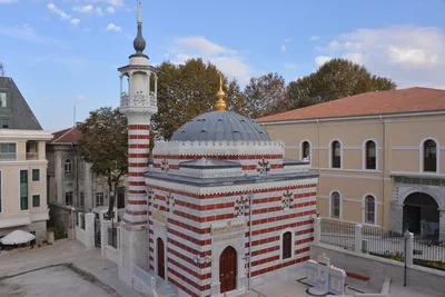 Vilayet Camii