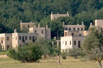 Demir Tatil Köyü